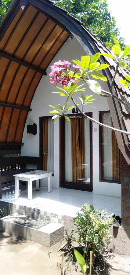 Hello Lumbung Homestay Gili Air Eksteriør billede